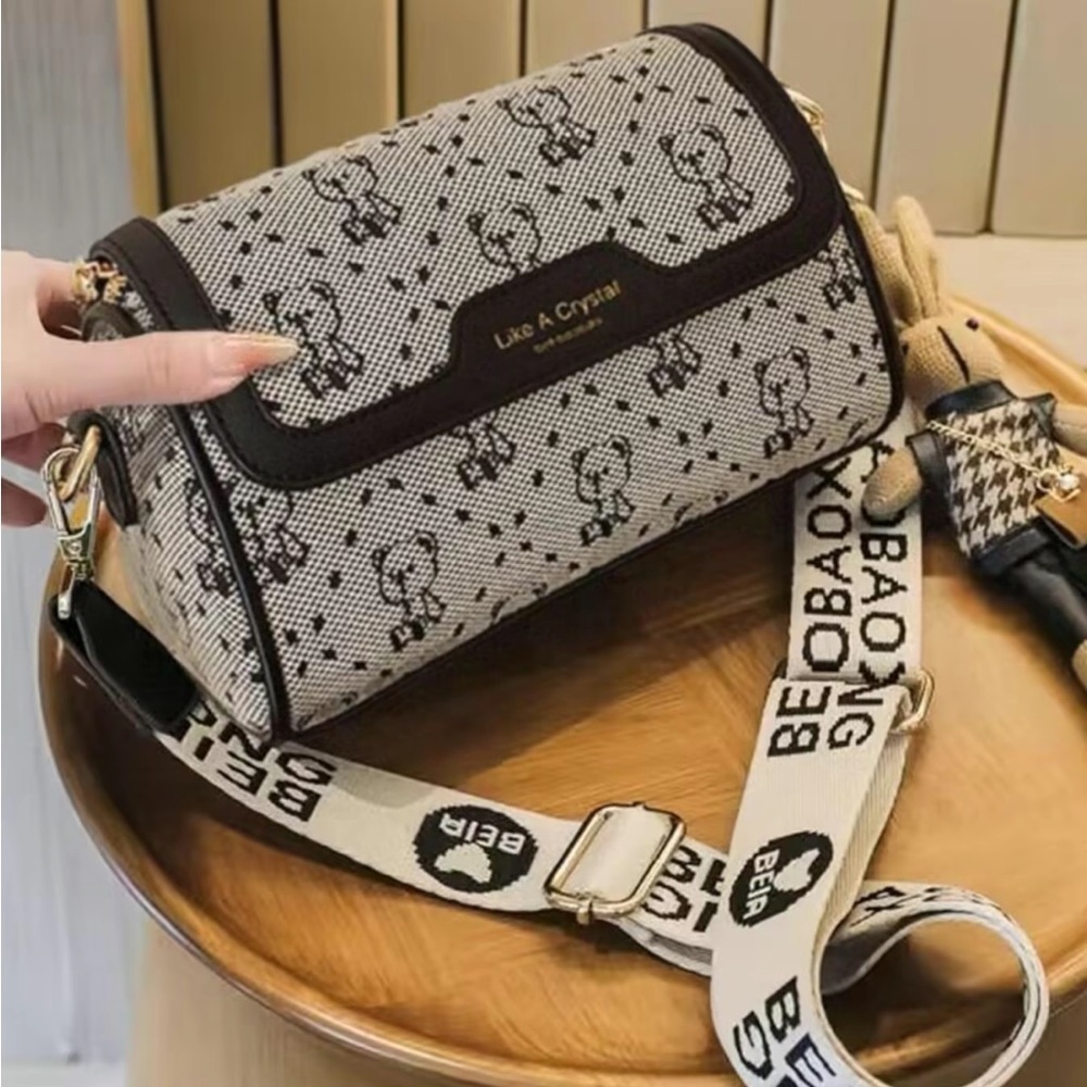 Women’s Cartoons Crossbody with Lucky Charm Keychain Rabbit In Black